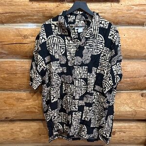 Men's Black and Cream Patterned Shirt  Kalaheo XL